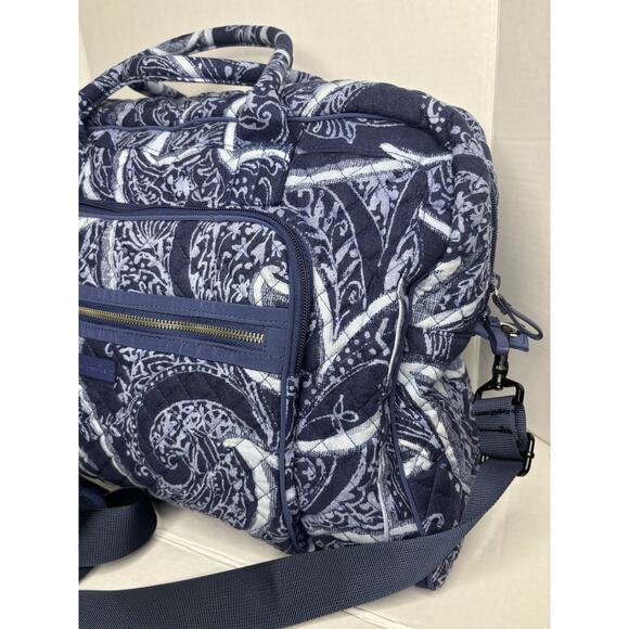Vera Bradley Women’s Quilted Cotton Paisley Weekender Duffle Gym Bag - Picture 2 of 9